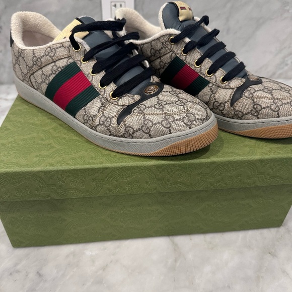 Men’s Gucci sneakers - Picture 1 of 4